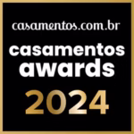 Selo do Prêmio Casamentos Awards 2024 de Melhor Traje do Noivo conquistado pela Ternos Curitiba.