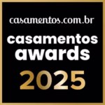 Selo do Prêmio Casamentos Awards 2025 de Melhor Traje do Noivo conquistado pela Ternos Curitiba.